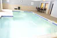 Swimming Pool Holiday Inn Express BIDDEFORD, an IHG Hotel