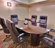 ห้องประชุม 4 Holiday Inn Express & Suites ONTARIO AIRPORT-MILLS MALL, an IHG Hotel