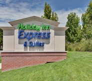 ภายนอกอาคาร 6 Holiday Inn Express & Suites ONTARIO AIRPORT-MILLS MALL, an IHG Hotel