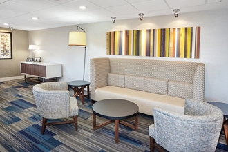 Lobi 4 Holiday Inn Express SHEBOYGAN-KOHLER (I-43), an IHG Hotel