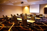 Functional Hall Holiday Inn Express & Suites PRATTVILLE SOUTH, an IHG Hotel