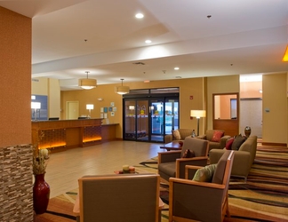 Lobby 2 Holiday Inn Express & Suites PRATTVILLE SOUTH, an IHG Hotel