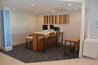 Functional Hall Holiday Inn Express & Suites WATERVILLE - NORTH, an IHG Hotel