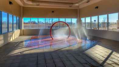 Lobby 4 Holiday Inn Express & Suites ELK CITY, an IHG Hotel