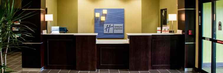 Lobby Holiday Inn Express & Suites SIKESTON, an IHG Hotel