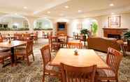 Restoran 5 Holiday Inn Express & Suites KERRVILLE, an IHG Hotel