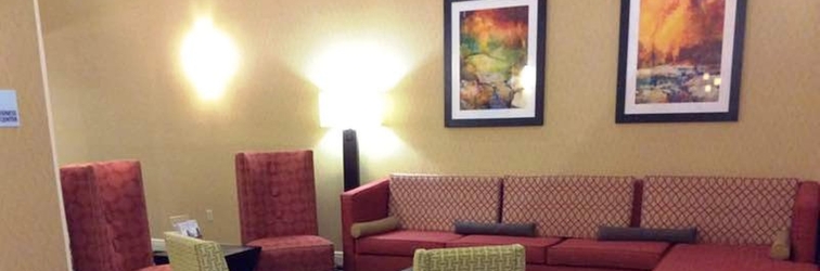 Lobby Holiday Inn Express & Suites FOREST, an IHG Hotel