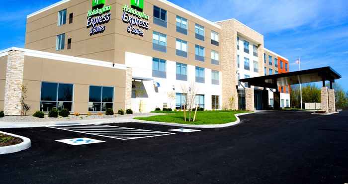 ภายนอกอาคาร Holiday Inn Express & Suites OSWEGO, an IHG Hotel