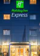 Hotel Exterior Holiday Inn Express OXFORD - KASSAM STADIUM, an IHG Hotel