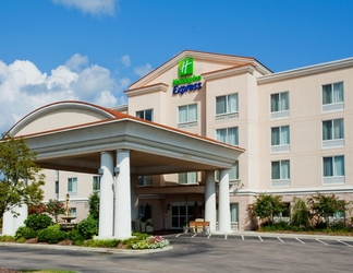 Exterior 2 Holiday Inn Express & Suites CONCORD, an IHG Hotel