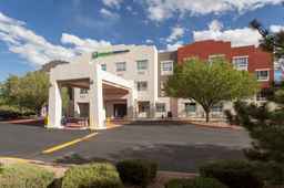 Holiday Inn Express & Suites SANTA FE, an IHG Hotel, Rp 5.074.304