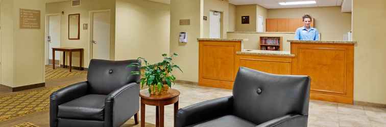 Lobby Candlewood Suites HAZLETON