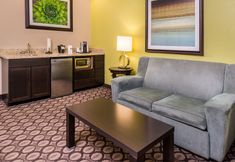 Common Space 4 Holiday Inn Express & Suites ROCKPORT - BAY VIEW, an IHG Hotel