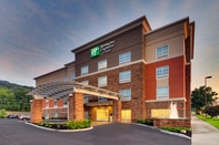 Exterior Holiday Inn Express & Suites ITHACA, an IHG Hotel