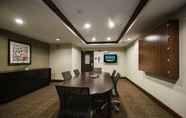 Functional Hall 6 Staybridge Suites PHILADELPHIA- MONTGOMERYVILLE, an IHG Hotel