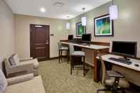 Sảnh chức năng Staybridge Suites BENTON HARBOR - ST. JOSEPH, an IHG Hotel