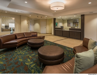 Lobby 2 Candlewood Suites WINNEMUCCA