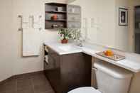 Toilet Kamar Candlewood Suites ERIE