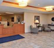 Lobby 2 Candlewood Suites WILLISTON