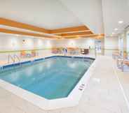 Kolam Renang 5 Holiday Inn Express & Suites INDIANAPOLIS NE - NOBLESVILLE, an IHG Hotel