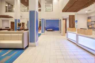 Lobi 4 Holiday Inn Express & Suites INDIANAPOLIS NE - NOBLESVILLE, an IHG Hotel