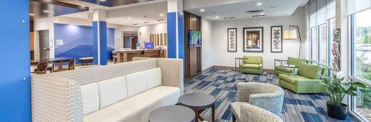 Sảnh chờ Holiday Inn Express & Suites MILLEDGEVILLE, an IHG Hotel