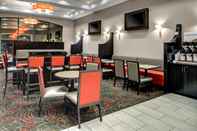 Bar, Cafe and Lounge Holiday Inn Express & Suites PITTSBURGH-SOUTH SIDE, an IHG Hotel