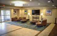 Lobby 5 Candlewood Suites COLUMBUS-NORTHEAST