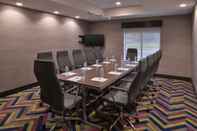 ห้องประชุม Holiday Inn Express & Suites BRYANT - BENTON AREA, an IHG Hotel