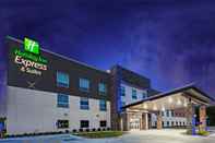 Exterior Holiday Inn Express & Suites COFFEYVILLE, an IHG Hotel