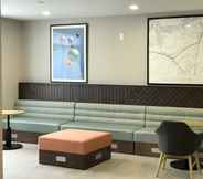 Lobi 4 Holiday Inn ALLENTOWN-BETHLEHEM, an IHG Hotel