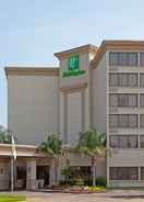 EXTERIOR_BUILDING Holiday Inn HOUSTON-HOBBY AIRPORT, an IHG Hotel