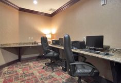 Functional Hall 4 Holiday Inn Express & Suites DFW WEST - HURST by IHG, an IHG Hotel