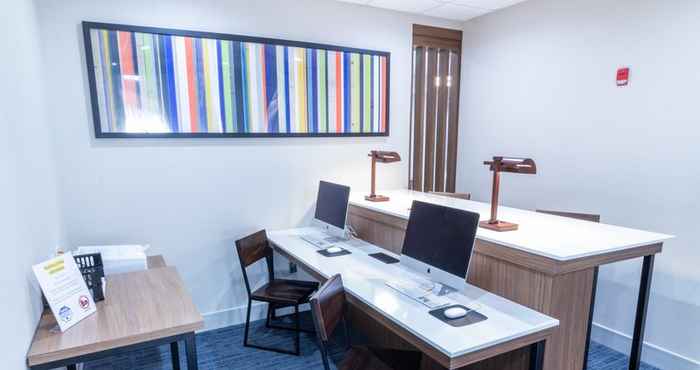 ห้องประชุม Holiday Inn Express & Suites CRESTVIEW SOUTH I-10, an IHG Hotel