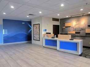 Lobby 4 Holiday Inn Express & Suites HEARNE, an IHG Hotel