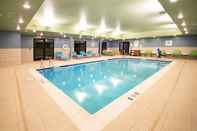 สระว่ายน้ำ Holiday Inn Express & Suites WENTZVILLE ST LOUIS WEST, an IHG Hotel