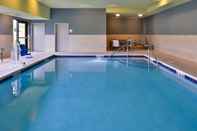 Swimming Pool Holiday Inn Express & Suites OLATHE WEST, an IHG Hotel