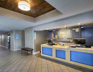 Lobby 2 Holiday Inn Express & Suites RALEIGH NORTH - WAKE FOREST, an IHG Hotel
