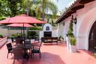 Common Space Holiday Inn Express SAN CLEMENTE N – BEACH AREA, an IHG Hotel