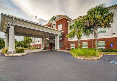 Exterior Holiday Inn Express & Suites FOLEY - N GULF SHORES by IHG, an IHG Hotel