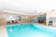 Swimming Pool Holiday Inn Express & Suites LAGRANGE, an IHG Hotel