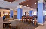 Ruang untuk Umum 6 Holiday Inn Express & Suites MALL OF AMERICA - MSP AIRPORT, an IHG Hotel