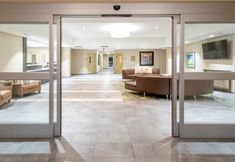 Lobby 5 Candlewood Suites ROCHESTER MAYO CLINIC AREA by IHG