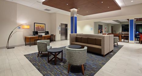 Lobby 2 Holiday Inn Express & Suites VENTURA HARBOR by IHG, an IHG Hotel