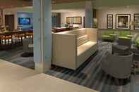 Lobby Holiday Inn Express & Suites BRUNSWICK - HARPERS FERRY AREA, an IHG Hotel