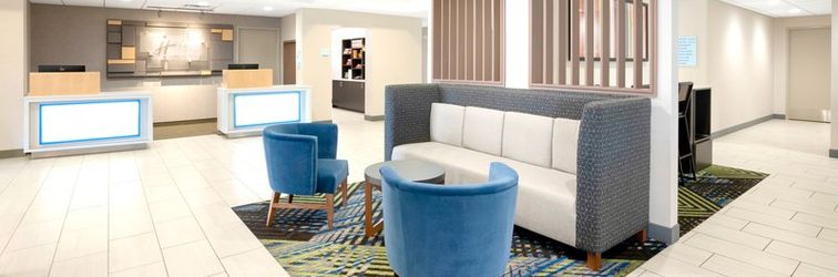 로비 Holiday Inn Express & Suites MARYSVILLE by IHG, an IHG Hotel