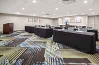 ห้องประชุม Holiday Inn Express & Suites MARYSVILLE, an IHG Hotel