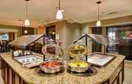 Restoran 5 Staybridge Suites MADISON-EAST, an IHG Hotel