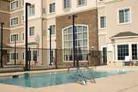 Kolam Renang Staybridge Suites ALBUQUERQUE - AIRPORT, an IHG Hotel