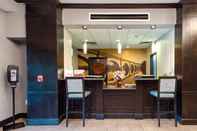 Bar, Kafe dan Lounge Staybridge Suites HOUSTON-NASA/CLEAR LAKE, an IHG Hotel
